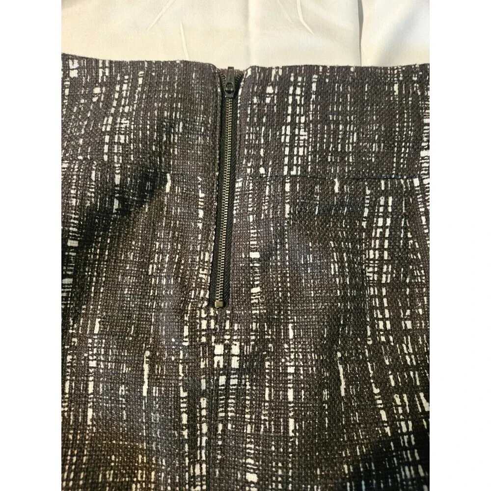 J. Crew Black And White Tweed Style Skirt Size 8‎ NWT